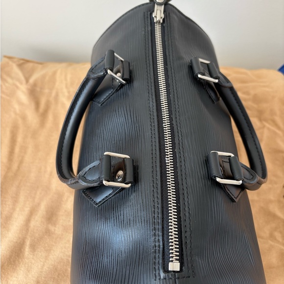 Louis Vuitton Speedy Epi 30 - Picture 4 of 11